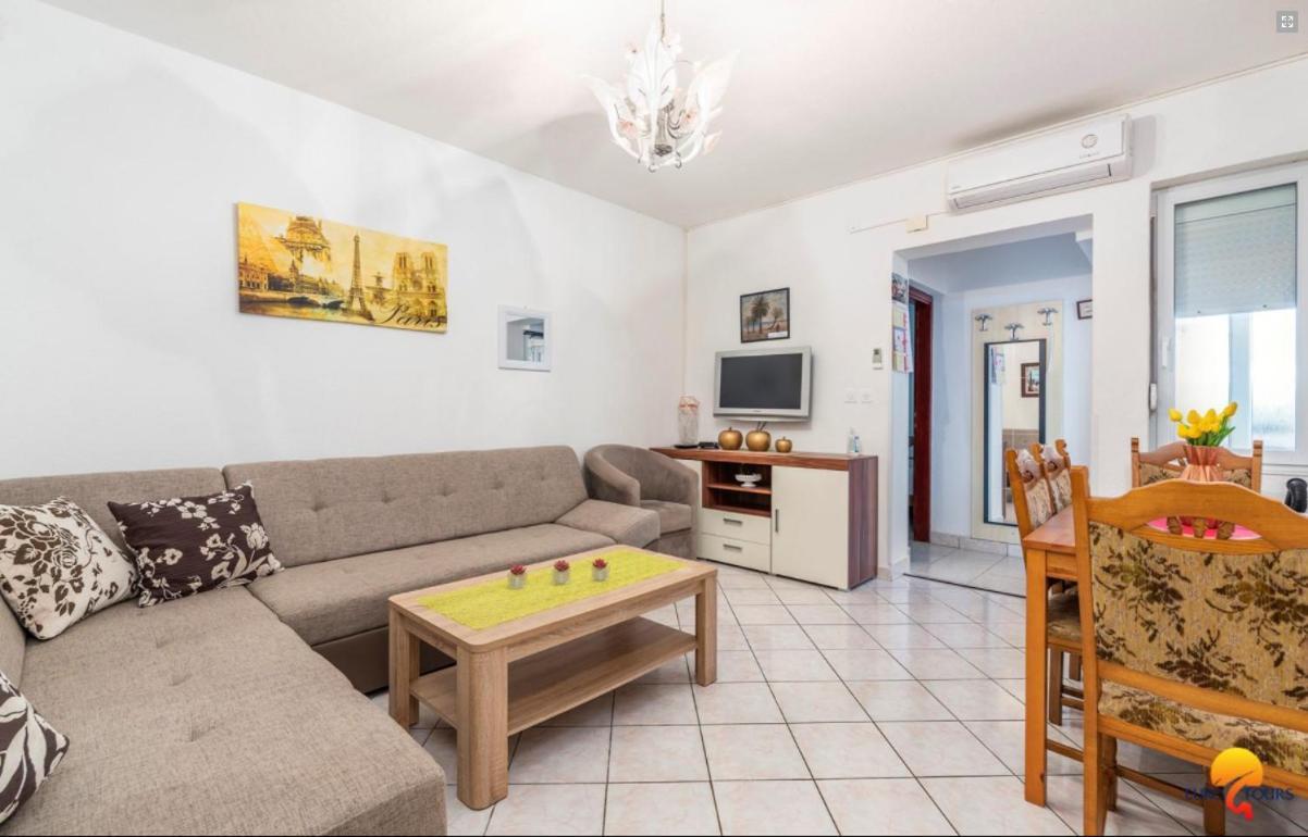 House Lucija Διαμέρισμα Πόρετς Εξωτερικό φωτογραφία